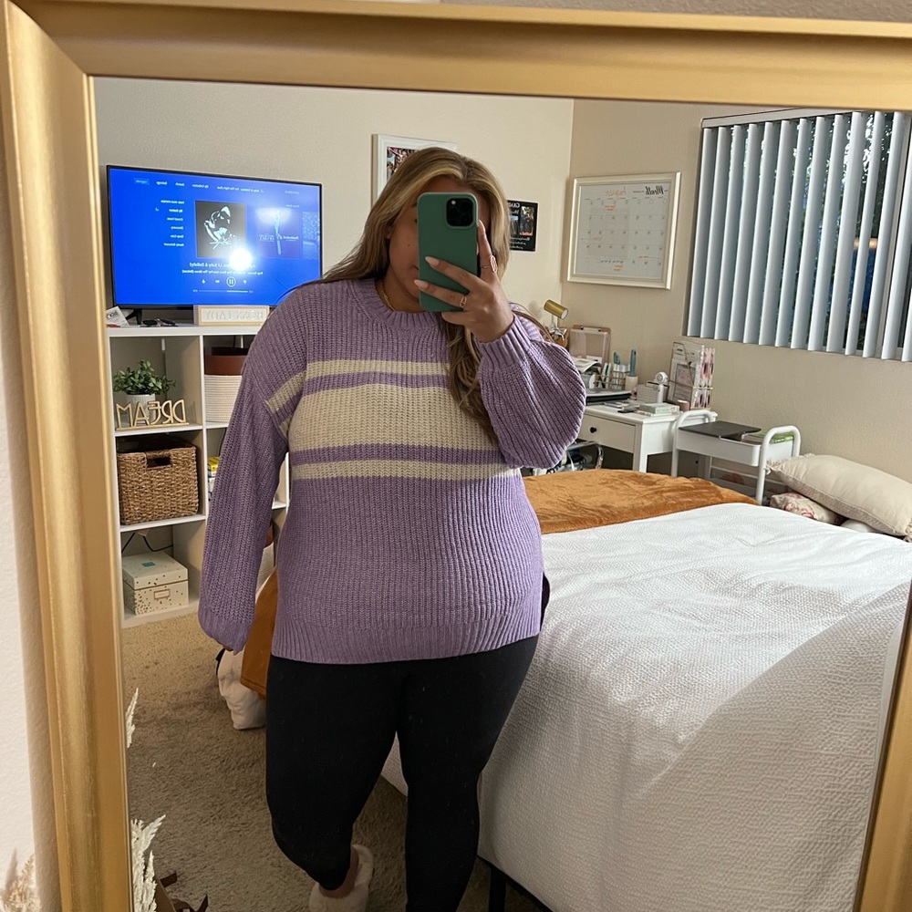 American Eagle Sweater